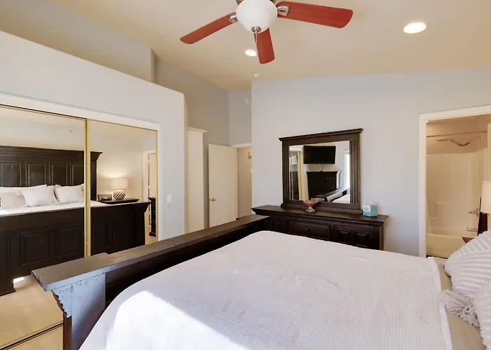 Golf & Hike: Family W/ Patio In Glendale Ferienhaus