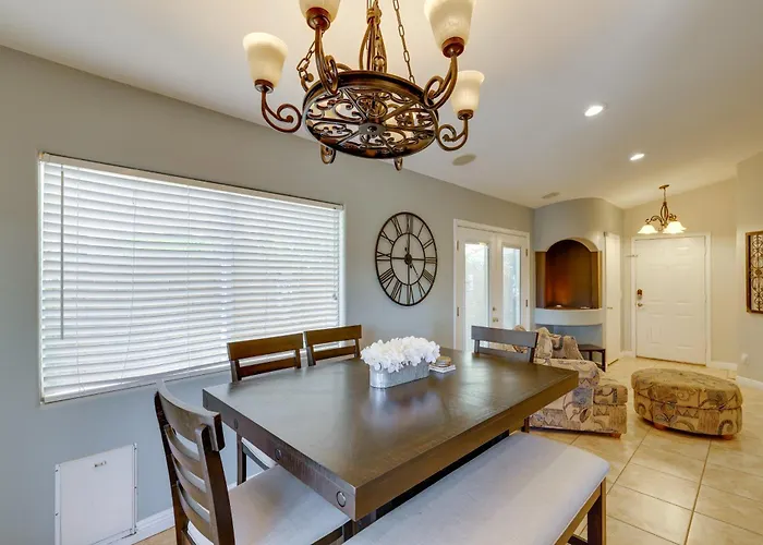 Golf & Hike: Family W/ Patio In Glendale